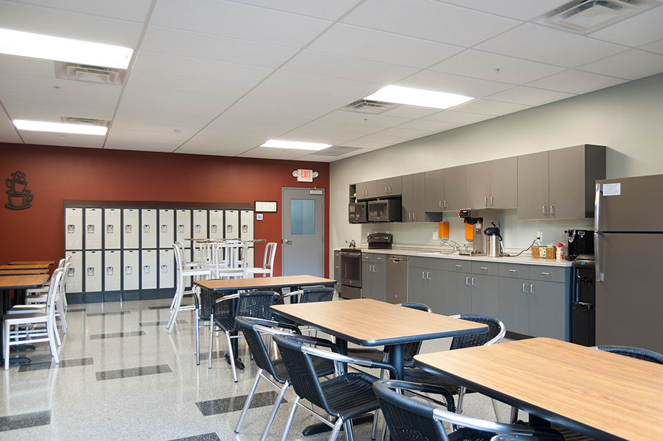 Photo-Pristine employee breakroom, exemplifying the high standards achievable with Whelca Cleaning Services.